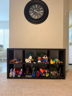 8 Cube Organizer — Like new