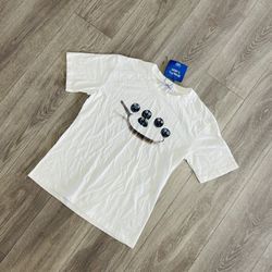 NWT tags Zara blueberry graphic T-shirt Great Condition  Please no low offers price is fair. AA