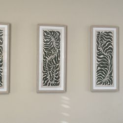 Picture❗️❗️ set of three