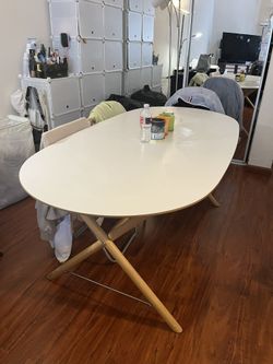 Dinning Table