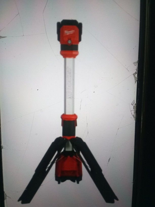 Milwaukee Tool M12 12V Cordless Rocket Stand Portable Light