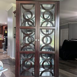 Mahogany Curio Caninet With Light / China Cabinet / Large Cabinets