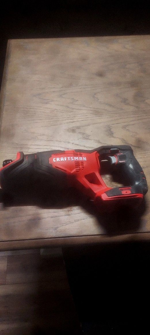 20 Volt Reciprocating Saw