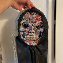 Halloween Mask Comes With Skeleton Back Scratcher
