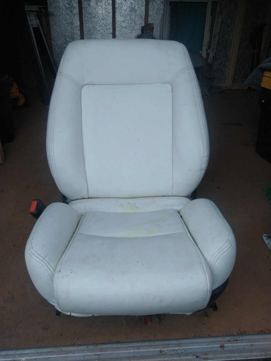 VW bucket seats / electric/OBO