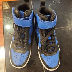 Nike Court Borough Mid 2 Little Kids' Shoes 4Y