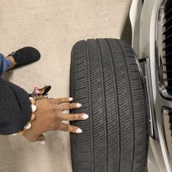 Mildly used Michelin Defender Tire