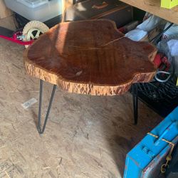 Great Huge End Table Wood Not Perfect Condition That’s Why I’m Giving A Great Price 