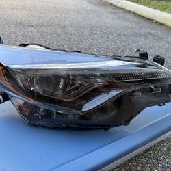2018 Toyota Corolla Headlight