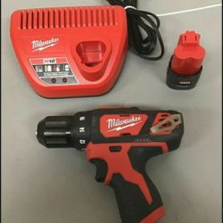Milwaukee M12 Drill Kit NEW 