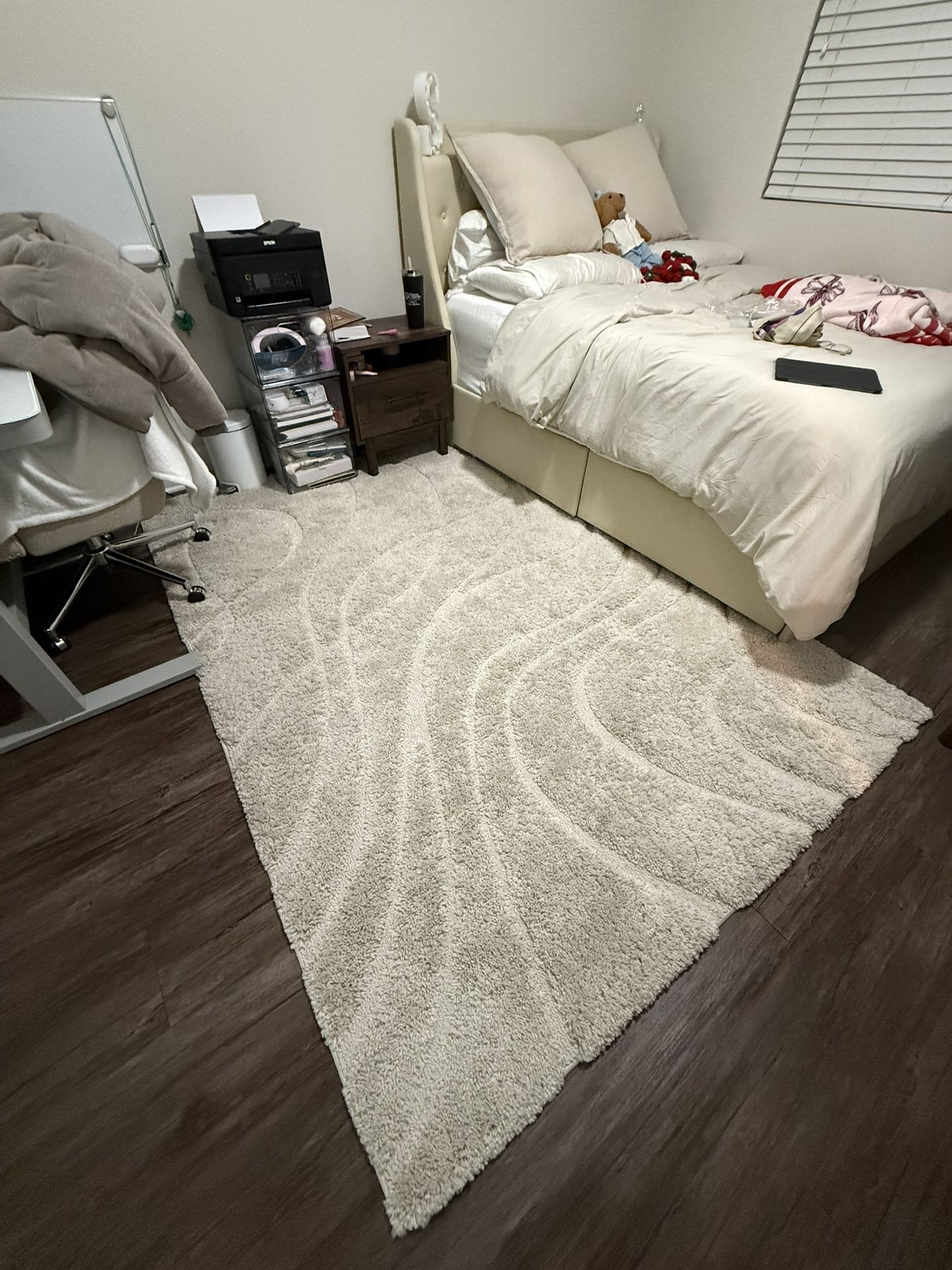 SAFAVIEH Florida Shag Collection Area Rug - 5'3" x 7'6", Creme & Creme, Non-Shedding & Easy Care, 1.2-inch Thick Ideal for High Traffic Areas in Livin