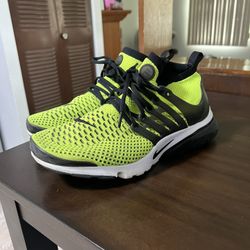 Nike Flyknit Presto