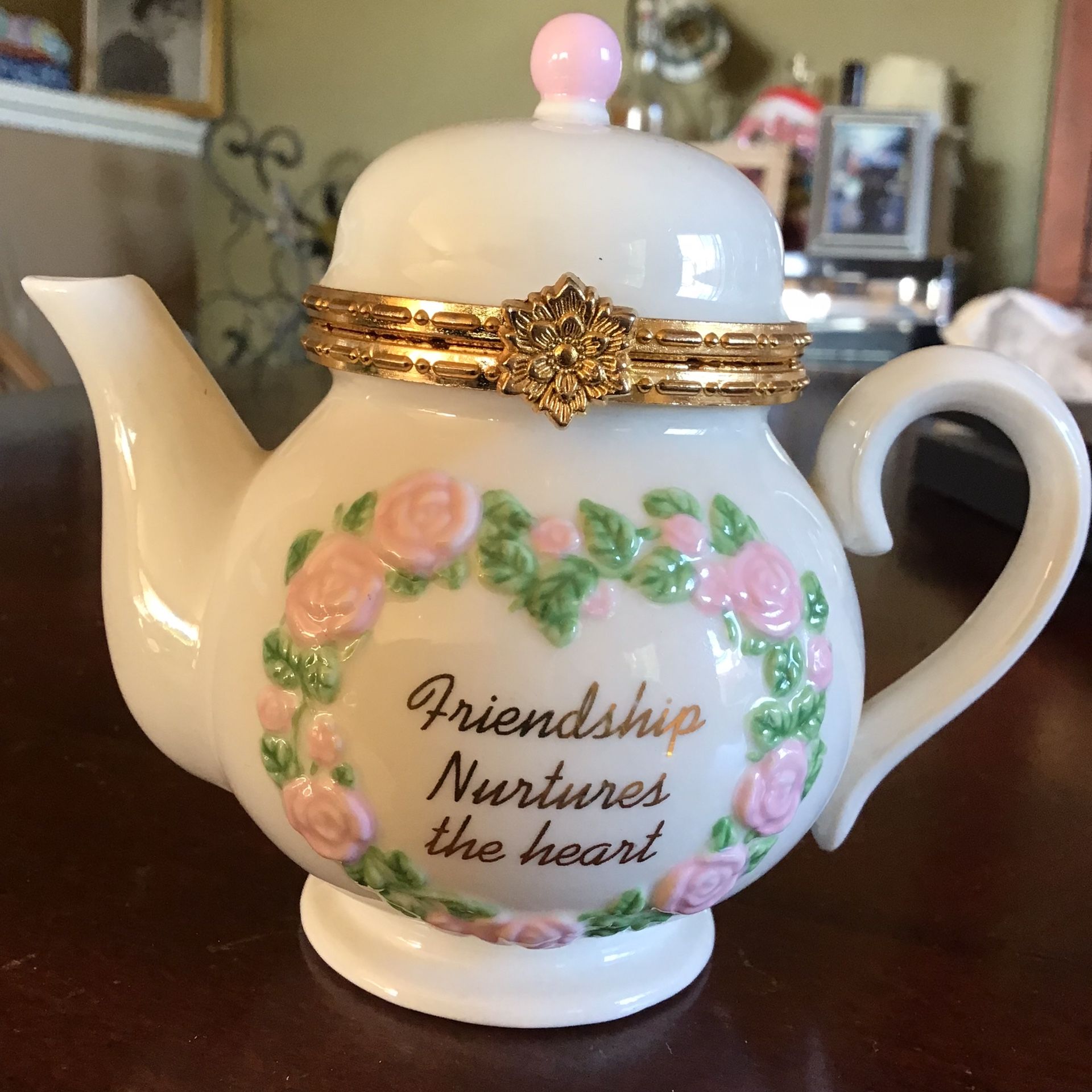 San Francisco Music Box Company Friendship Tea Kettle: My Favorite Things