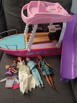 Barbie boat