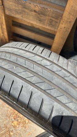 Bridgestone 235/50R20