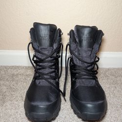 The North Face Men's Chilkat winter boot Size 13