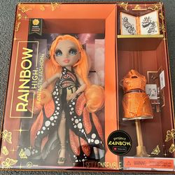 MGA Rainbow High Fantastic Fashion Poppy Rowan Doll