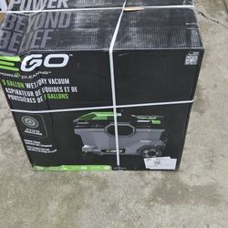 EGO POWER  9-Gallon 5 HP Cordless Shop Vacuum with 5ah battery/charger...NEW