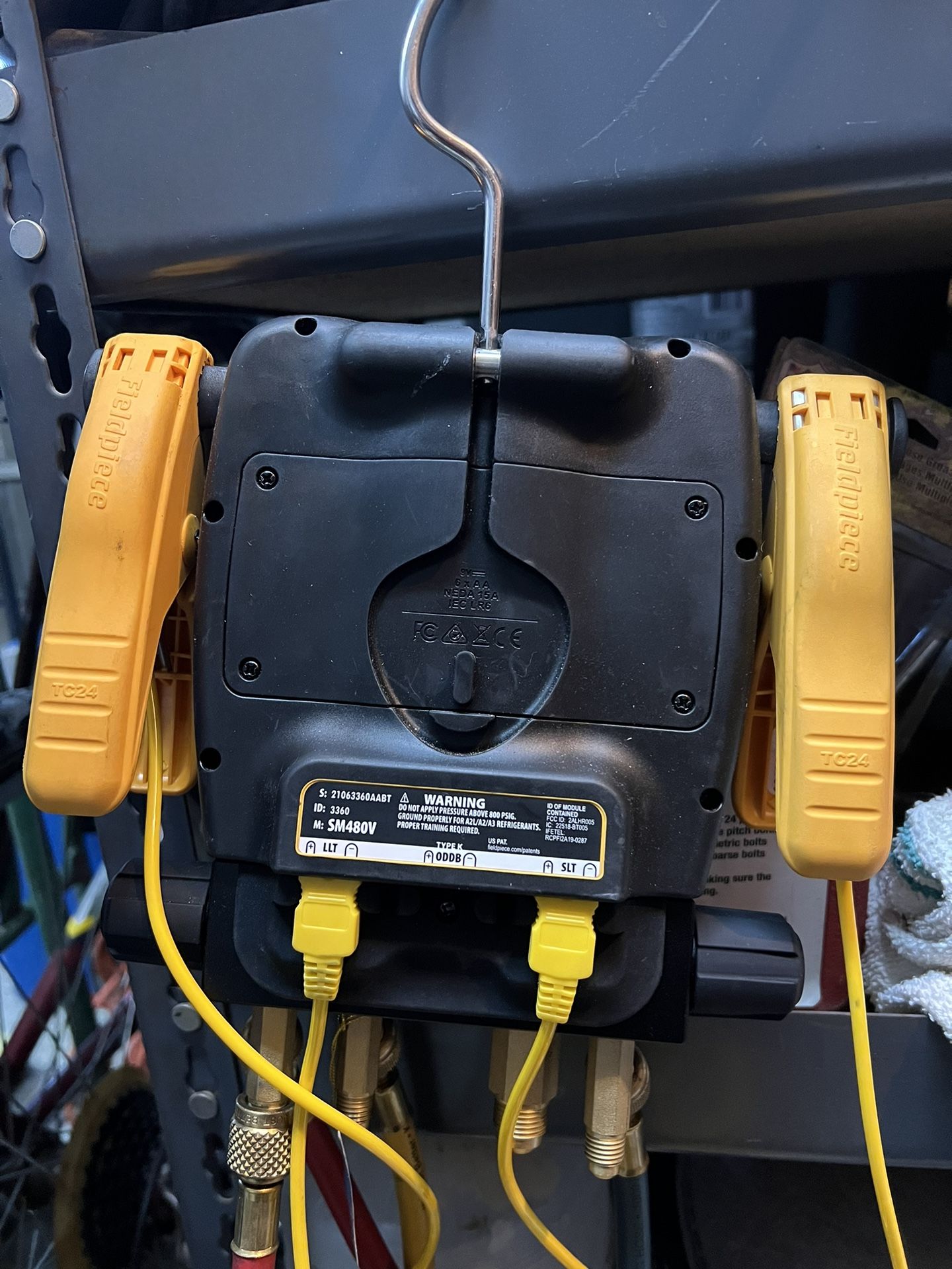Fieldpiece SM480V 4port SMAN Refrigerant Manifold With Micron Gauge