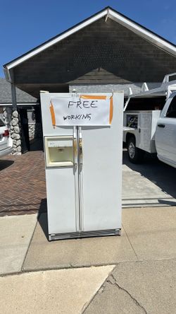 GE profile refrigerator