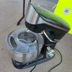 Stand mixer