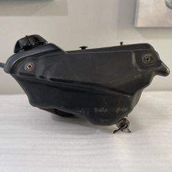 2002 2003 2004 2005 2006 2007 OEM Honda CR 125 CR125 125R 250 250R Fuel Gas Tank