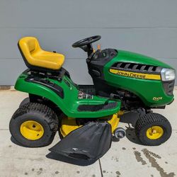 John Deer Ride Lawn Mower