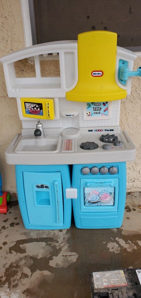 Kids Kitchen Set