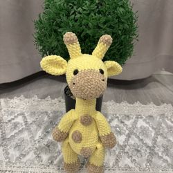 handmade  crochet giraffe 
