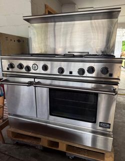 BURNER PROFESSIONAL GAS RANGE DCS. Stove. Oven.