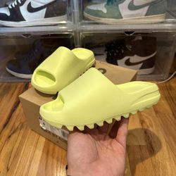 DS Adidas Yeezy Slide Green Glow NEW No Original Box/Comes With Replacement Box