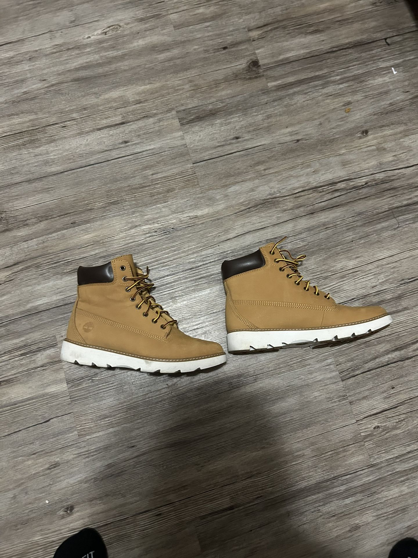 Women Size 7.5 Timberland Boots