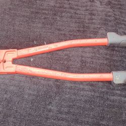 Crescent 30" High Voltage Bolt Cutters