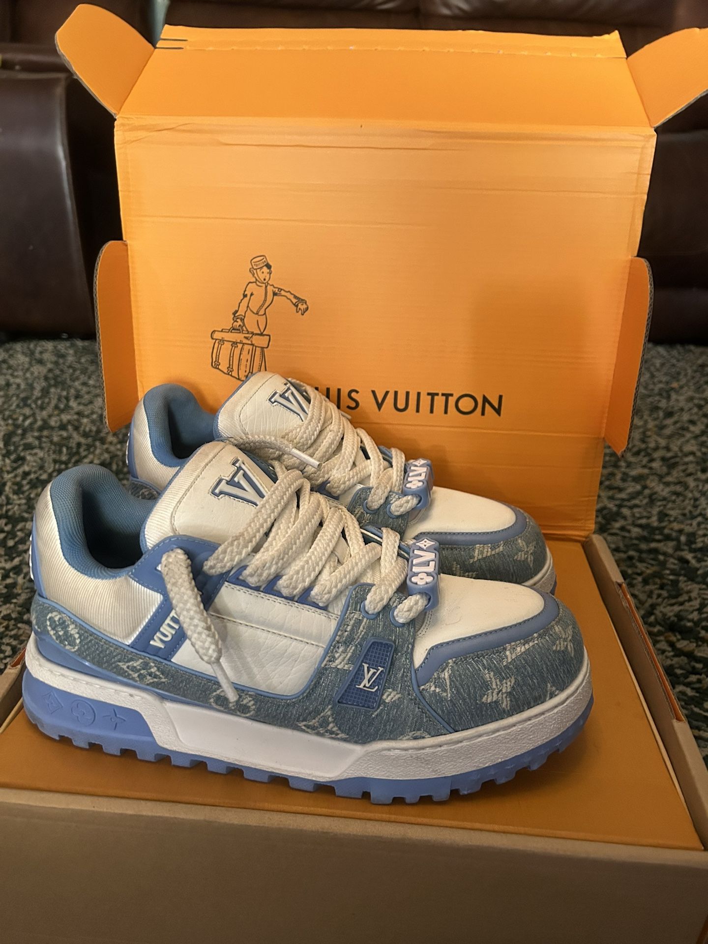 LV Trainer Maxi’s (US 11.5)