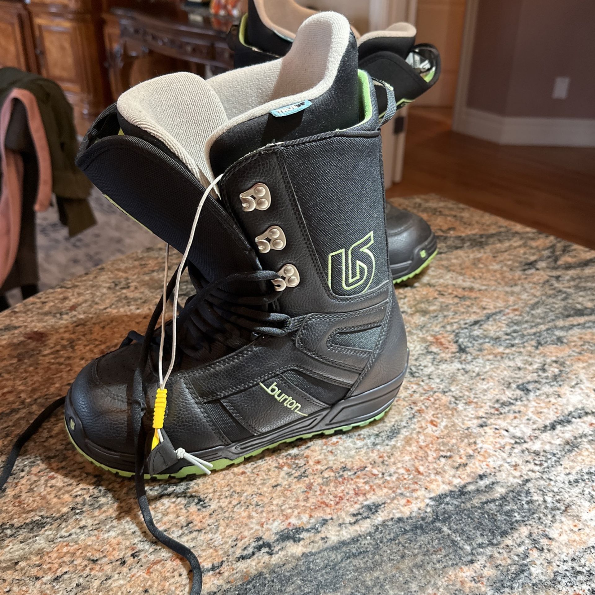 Woman’s Snowboarding, Burton Boots