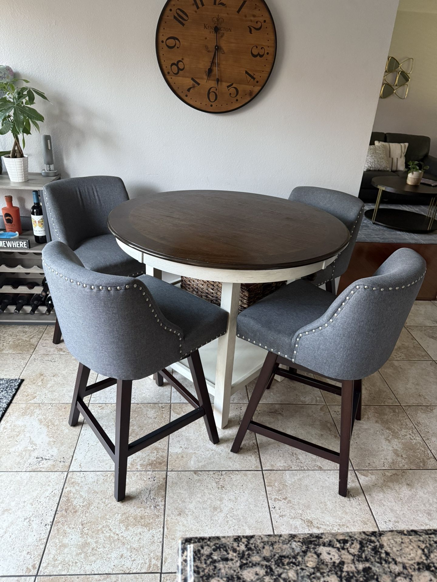 Farmhouse Round Table