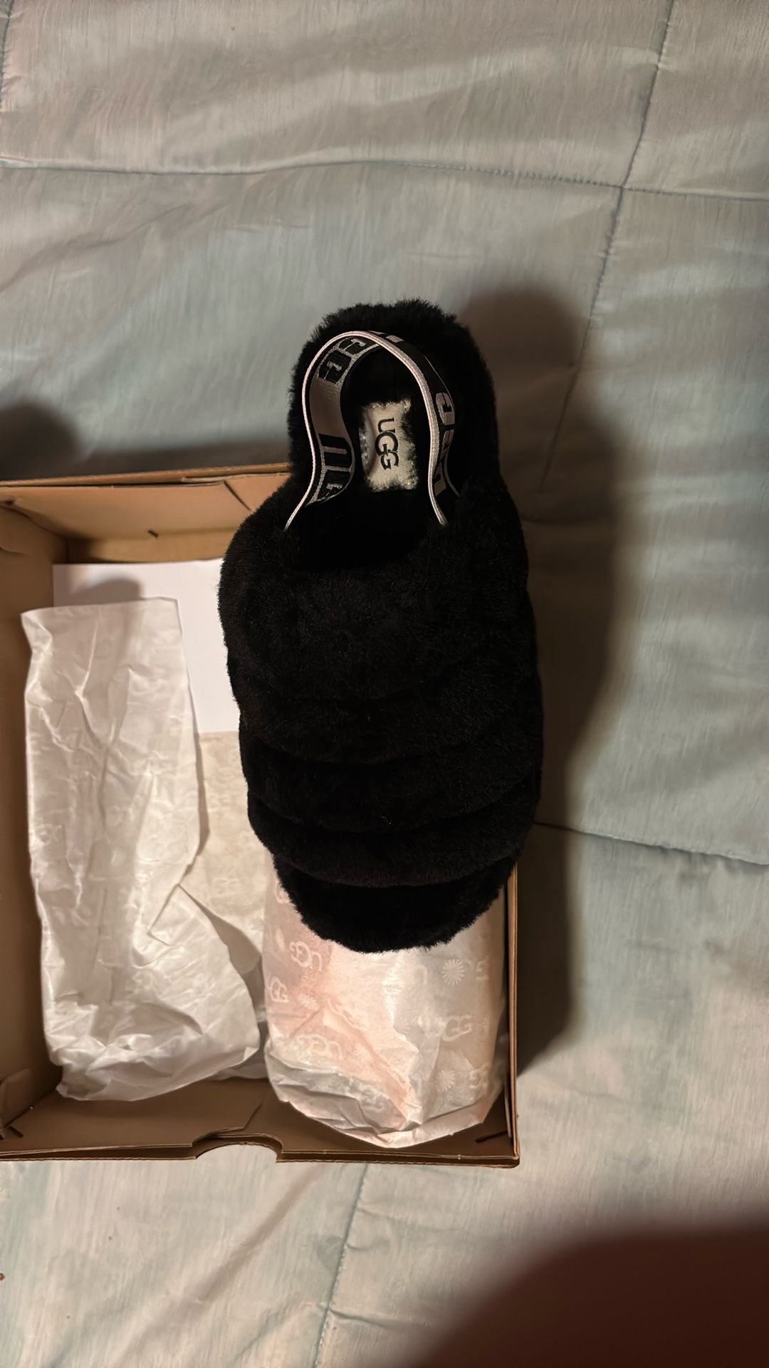 black ugg sandals size 5