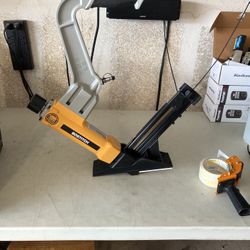 Bostitch 2-1 Flooring Tool 