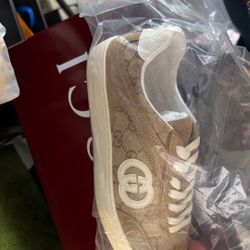 Woman Shoes 