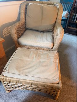 Vintage wicker loveseat, armchair and ottoman