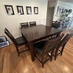 Hi-Top Table And chairs