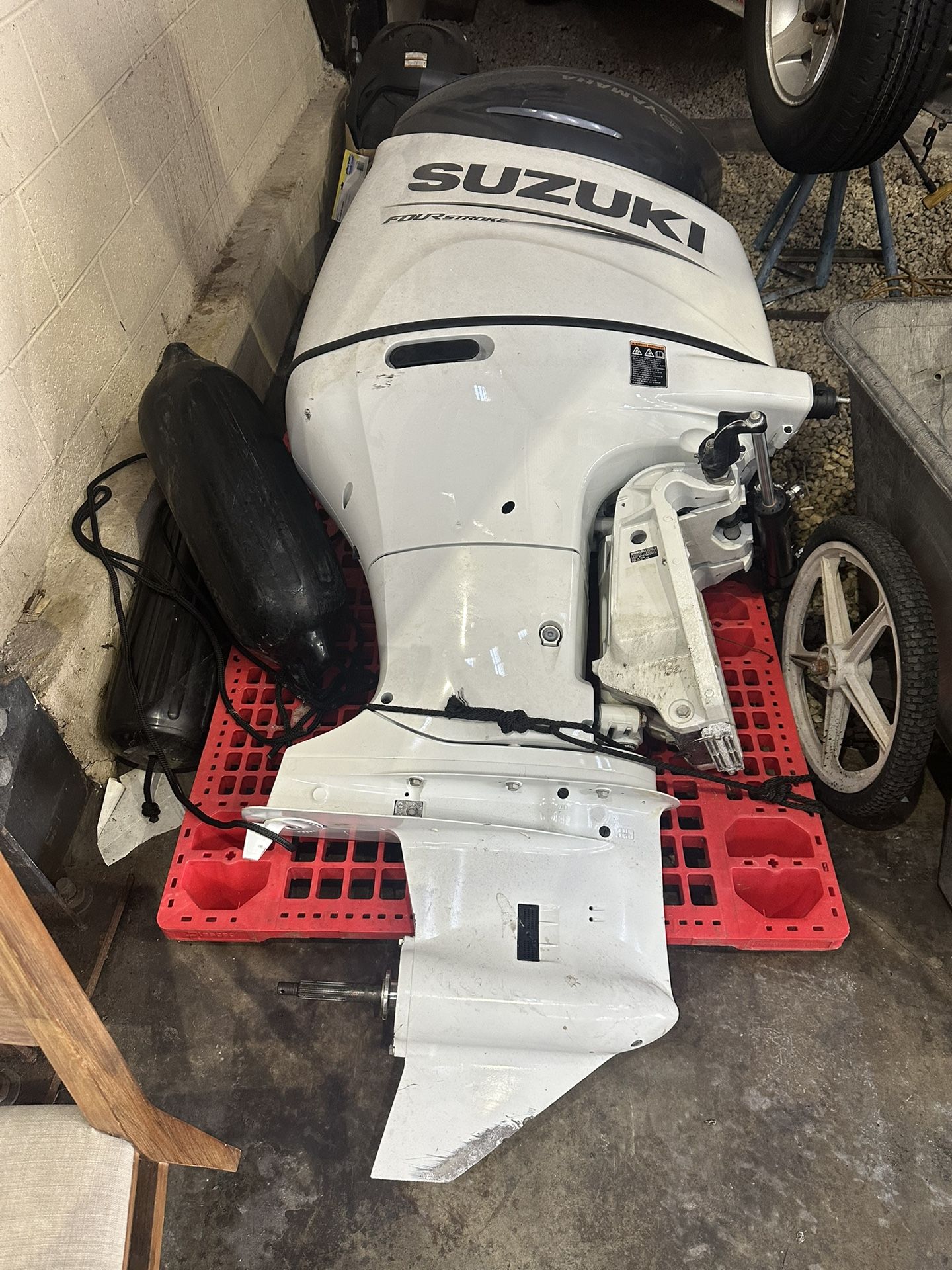 Suzuki 200hp Outboard Motor