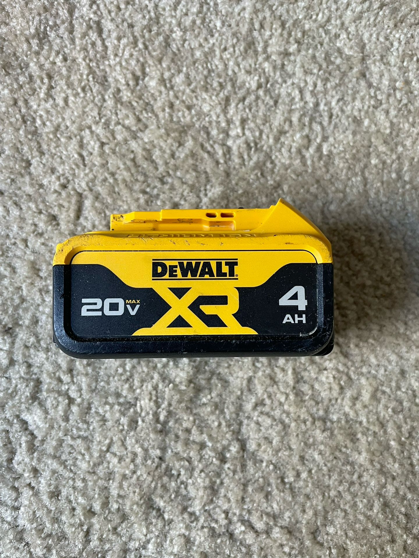 Dewalt 20V 4AH Battery