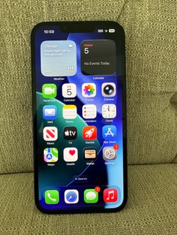 Unlocked iPhone 16e 100% Battery