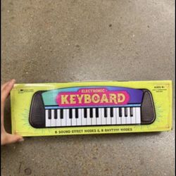 NWT Electronic Keyboard 