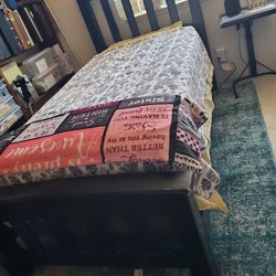 Complete Twin Bed Set