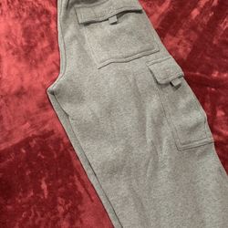 Shaka Premium Quality Fleece Lined Cargo Pants Size Small New With Tags Warm Ultra Soft Ultra Thick Fleece Lined Dark Gray Only 2 Left! 