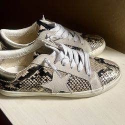 Converse Steve Madden Sneakers, size 7