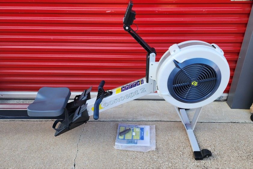 CONCEPT 2 ROWER - PM5 Rowing Machine Air Rogue Fitness RowErg Row Erg Concept2