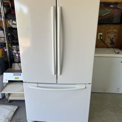 Samsung 29 Cu. Ft. French Door  w/ Ice Maker 